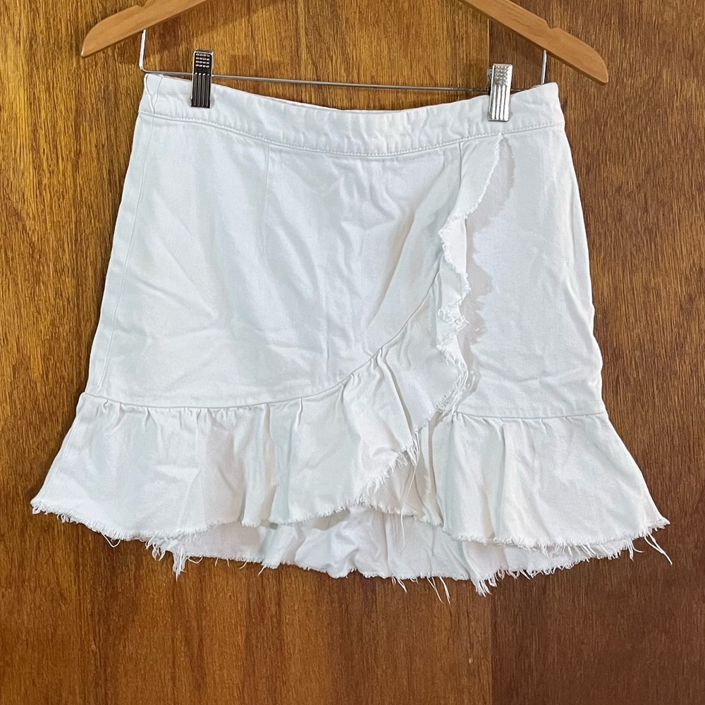 PAIGE White Denim Mini Skirt w Ruffle Sz S